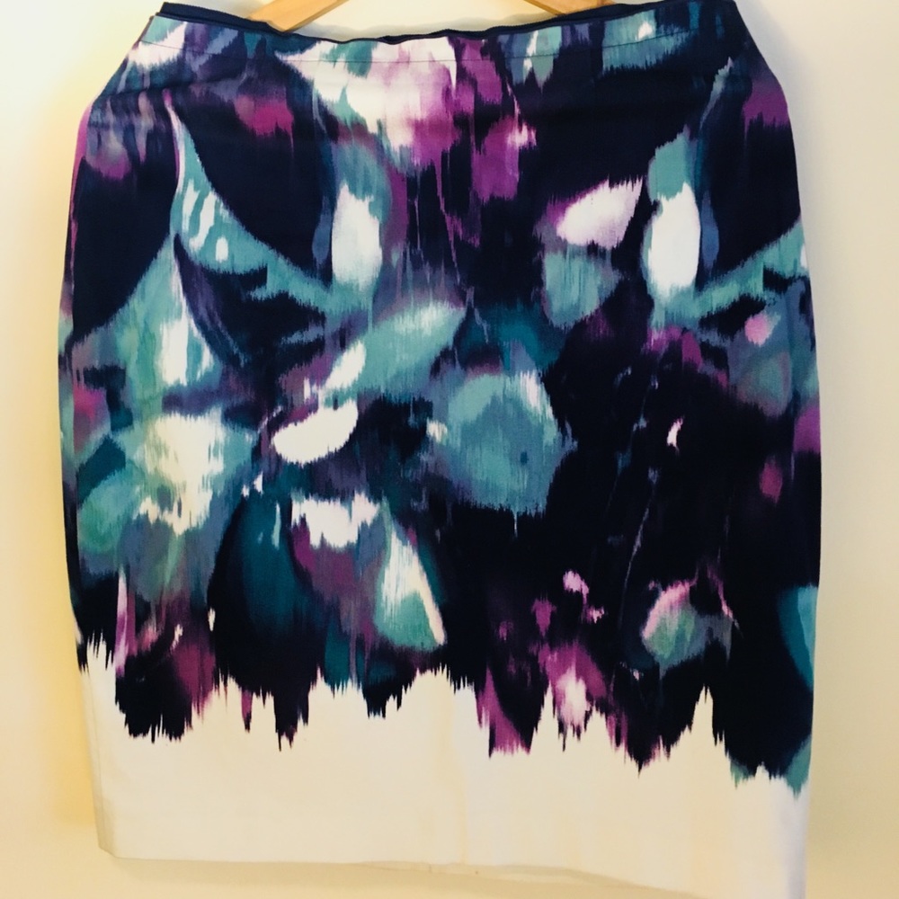Elie Tahari water color pencil skirt size 10